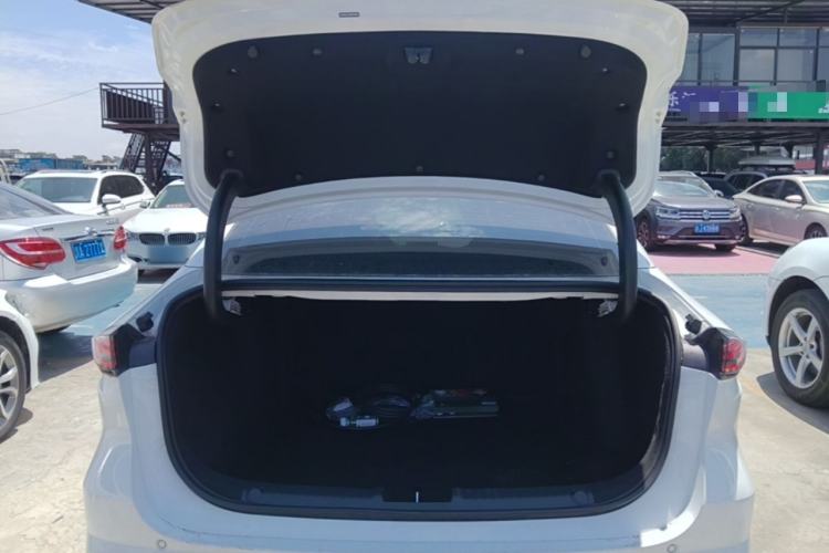 Used Geely Galaxy L6 2024 125km PLUS Dragon Edition Trunk