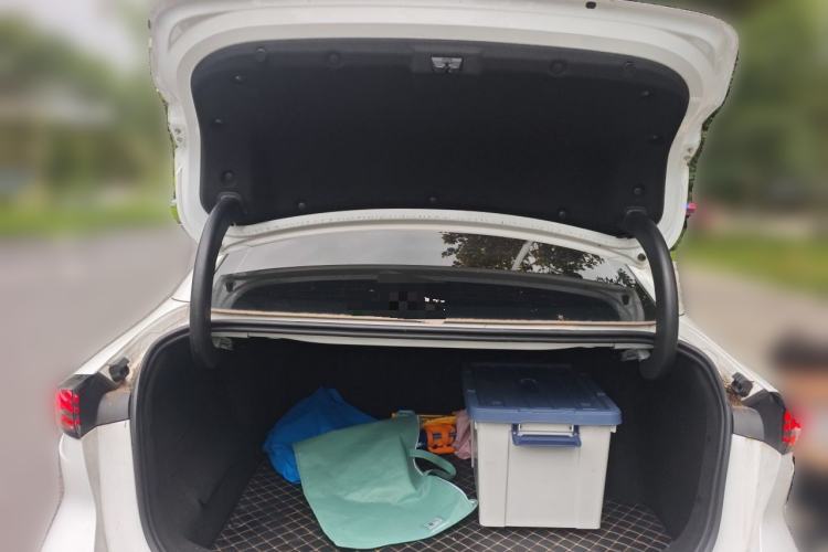 Used Geely Galaxy L6 2024 125km PLUS Dragon Edition Trunk