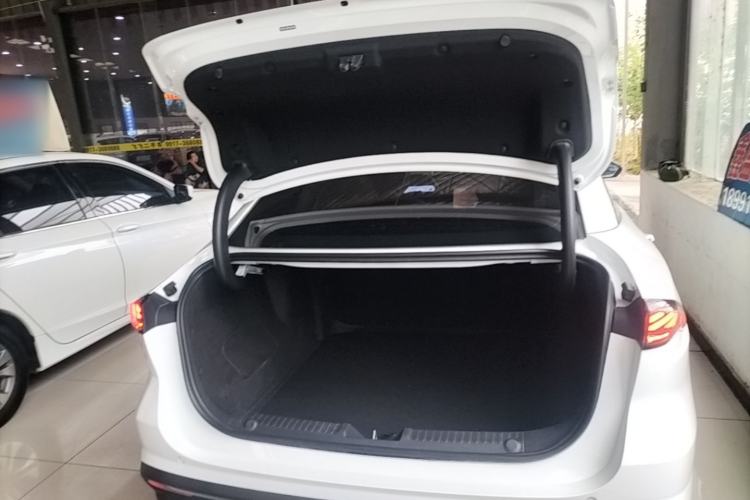 Used Geely Galaxy L6 2024 125km PLUS Dragon Edition Trunk