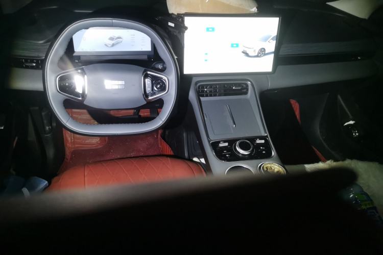 Used Geely Galaxy L6 2025 EM-i 140km Explorer+ Edition Center Console