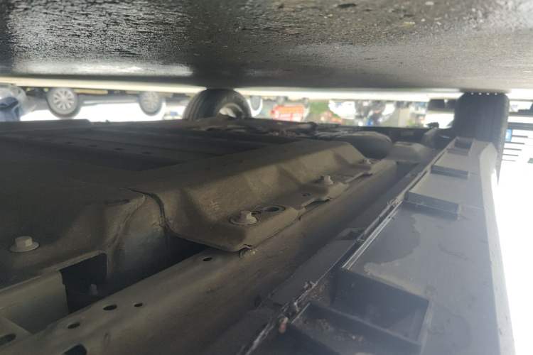 Used Geely Galaxy L6 2025 EM-i 60km Launch Edition Chassis Front Right