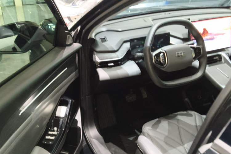 Used Geely Galaxy L6 2025 EM-i 60km Launch Edition Driver Seat