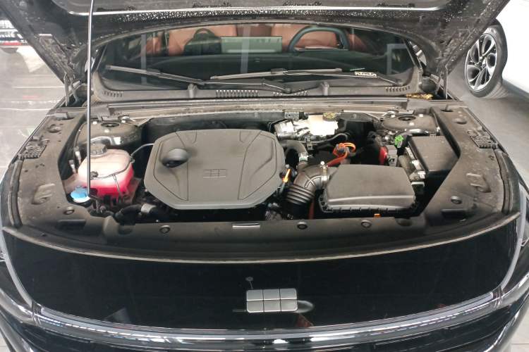 Used Geely Galaxy L6 2025 EM-i 140km Explorer+ Edition Engine Bay