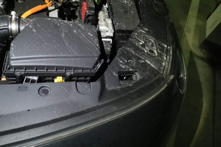 Used Geely Galaxy L6 2025 EM-i 140km Explorer+ Edition Engine Bay Left