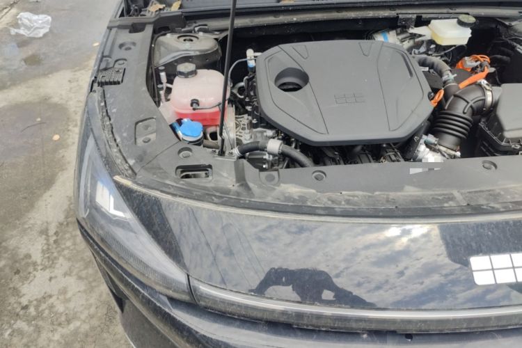 Used Geely Galaxy L6 2025 EM-i 60km Launch Edition Engine Bay Right