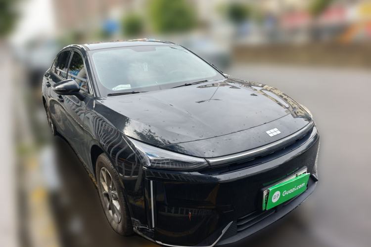 Used Geely Galaxy L6 2025 EM-i 60km Launch Edition Front Right 45 Deg