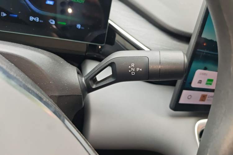 Used Geely Galaxy L6 2025 EM-i 60km Launch Edition Gear Lever