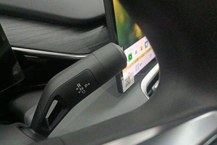 Used Geely Galaxy L6 2025 EM-i 60km Launch Edition Gear Lever