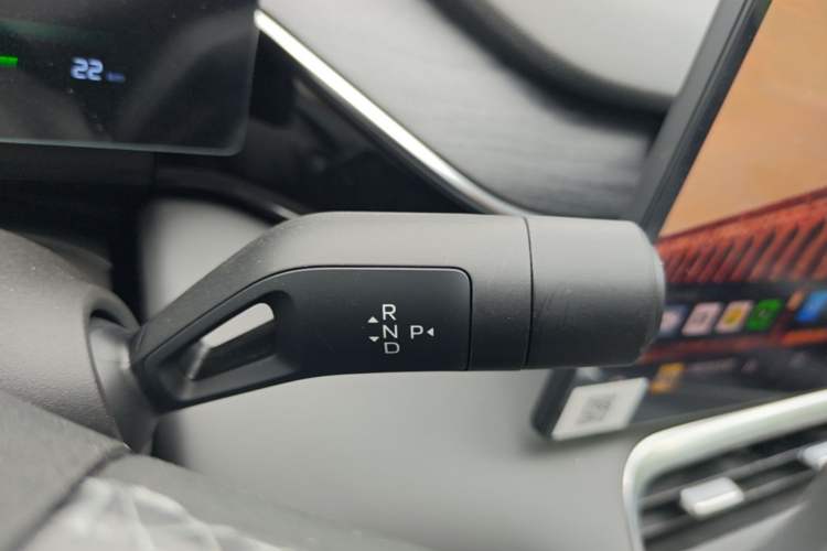 Used Geely Galaxy L6 2025 EM-i 60km Exploration Edition Gear Lever