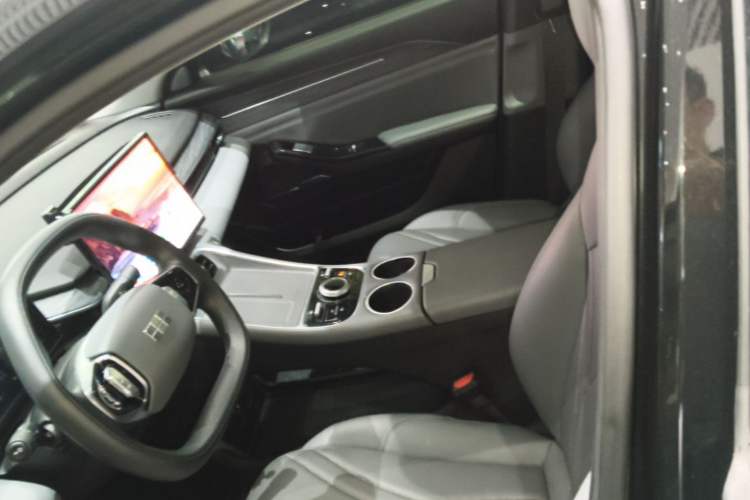 Used Geely Galaxy L6 2025 EM-i 60km Launch Edition Left Front Seat