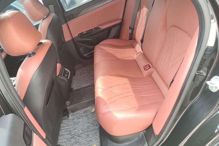 Used Geely Galaxy L6 2025 EM-i 140km Explorer+ Edition Left Rear Seat
