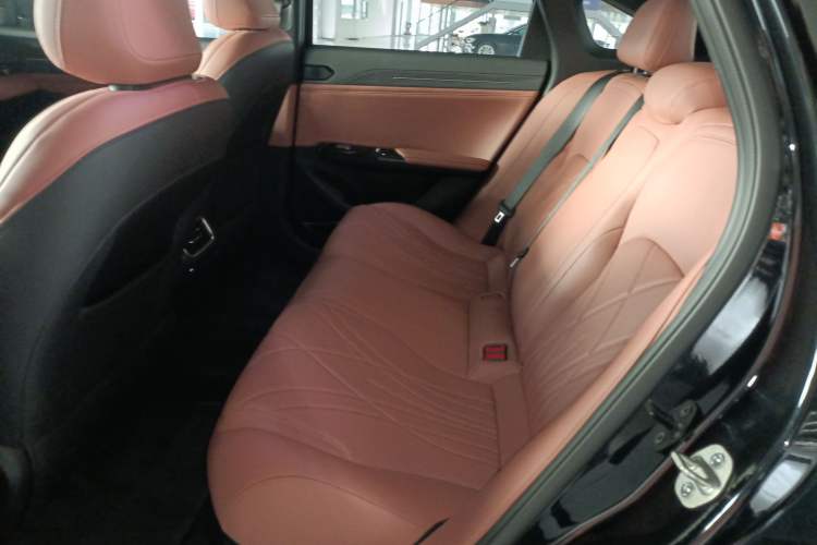 Used Geely Galaxy L6 2025 EM-i 140km Explorer+ Edition Left Rear Seat