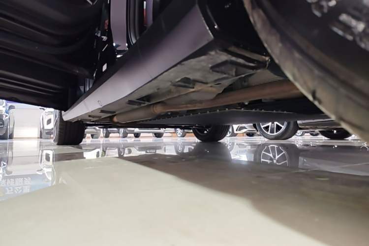 Used Geely Galaxy L6 2025 EM-i 140km Explorer+ Edition Left Side Sill