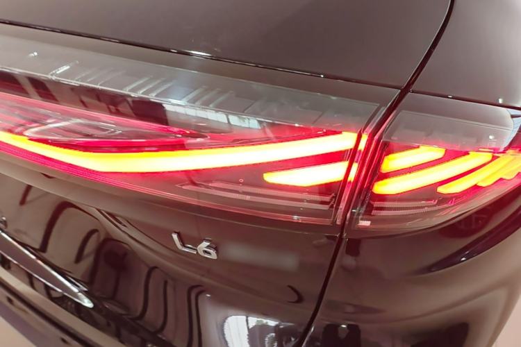 Used Geely Galaxy L6 2025 EM-i 140km Explorer+ Edition Right Rear Taillight