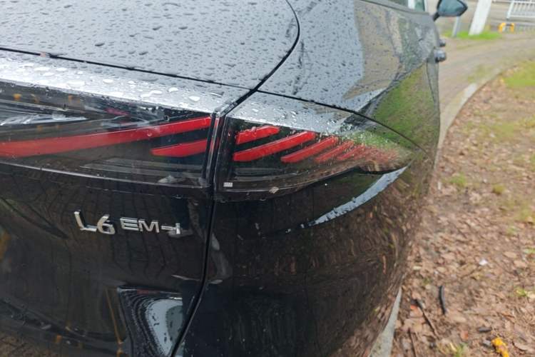 Used Geely Galaxy L6 2025 EM-i 60km Exploration Edition Right Rear Taillight