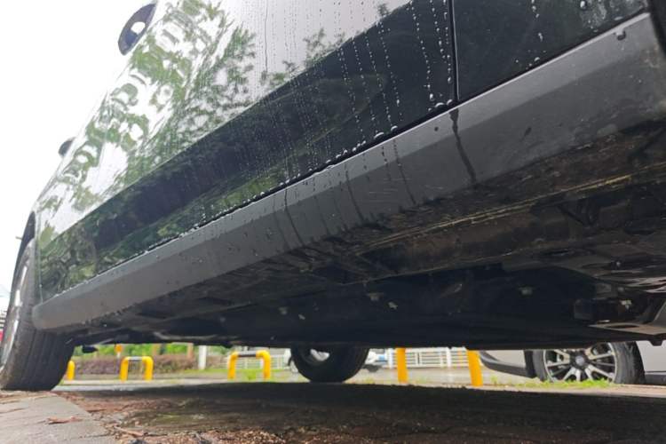 Used Geely Galaxy L6 2025 EM-i 60km Exploration Edition Right Side Sill