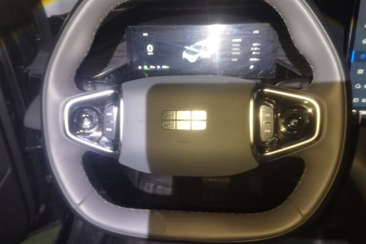 Used Geely Galaxy L6 2025 EM-i 140km Explorer+ Edition Steering Wheel