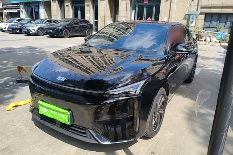 Geely Galaxy L6 2025 EM-i 140km Starship Edition