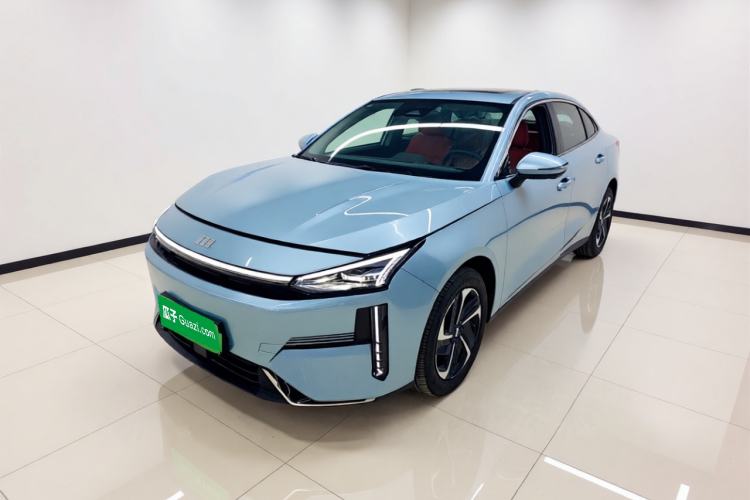 Geely Galaxy L6 2025 EM-i 140km Starship Edition