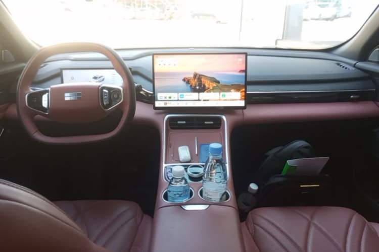 Used Geely Galaxy L6 2025 EM-i 140km Starship Edition Center Console