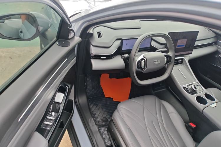 Used Geely Galaxy L6 2025 EM-i 140km Explorer+ Edition Driver Seat