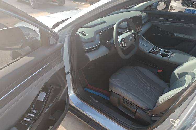 Used Geely Galaxy L6 2025 EM-i 60km Launch Edition Driver Seat