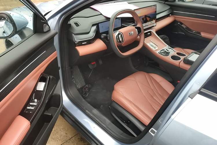 Used Geely Galaxy L6 2025 EM-i 140km Starship Edition Driver Seat