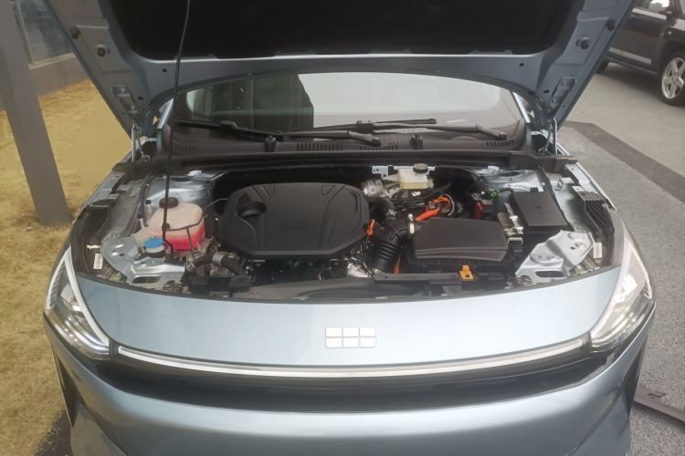 Used Geely Galaxy L6 2025 EM-i 140km Starship Edition Engine Bay