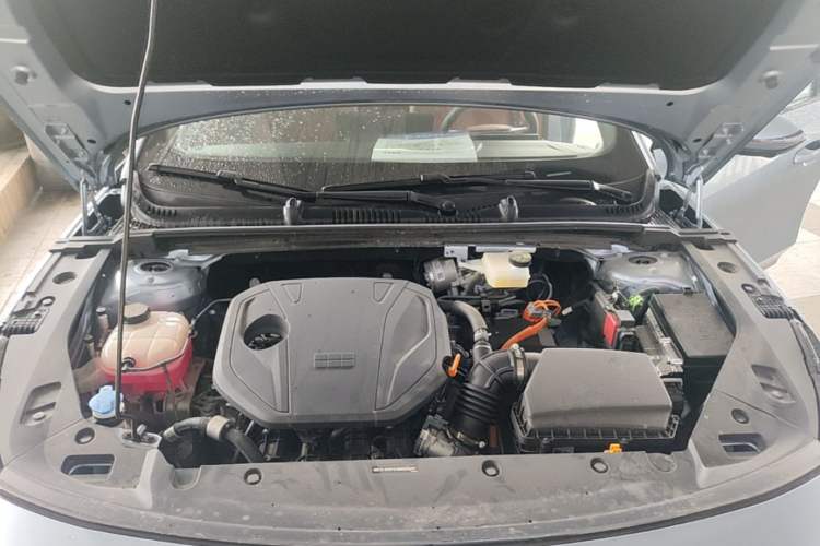 Used Geely Galaxy L6 2025 EM-i 140km Starship Edition Engine Bay