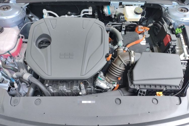 Used Geely Galaxy L6 2025 EM-i 60km Launch Edition Engine Bay