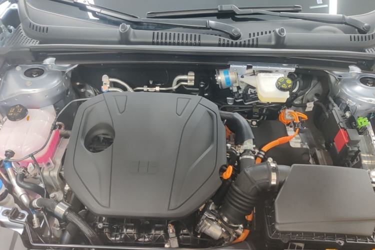Used Geely Galaxy L6 2025 EM-i 60km Launch Edition Engine Bay