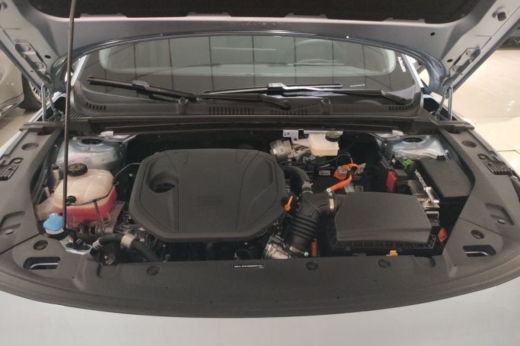 Used Geely Galaxy L6 2025 EM-i 140km Starship Edition Engine Bay