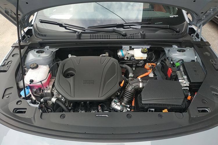 Used Geely Galaxy L6 2025 EM-i 60km Launch Edition Engine Bay