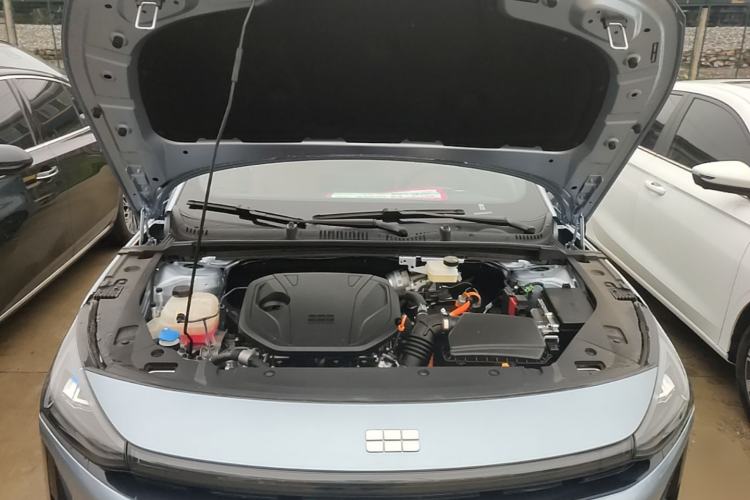 Used Geely Galaxy L6 2025 EM-i 140km Starship Edition Engine Bay
