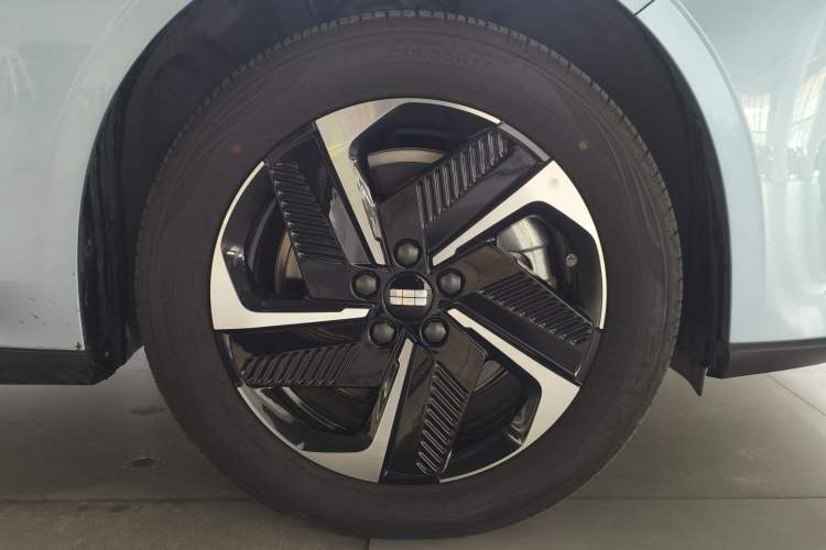 Used Geely Galaxy L6 2025 EM-i 140km Starship Edition Exterior 11
