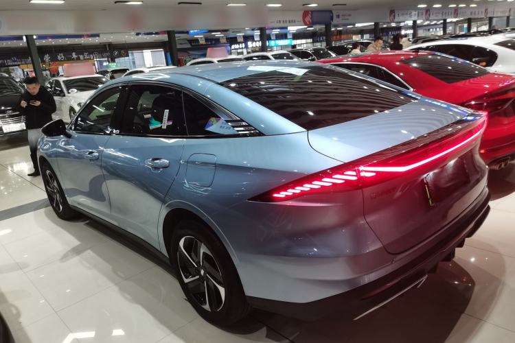 Used Geely Galaxy L6 2025 EM-i 140km Starship Edition Exterior 3
