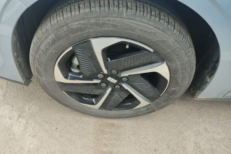 Used Geely Galaxy L6 2025 EM-i 140km Starship Edition Exterior 4