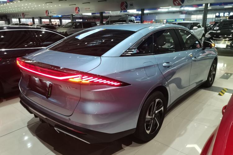 Used Geely Galaxy L6 2025 EM-i 140km Starship Edition Exterior 5
