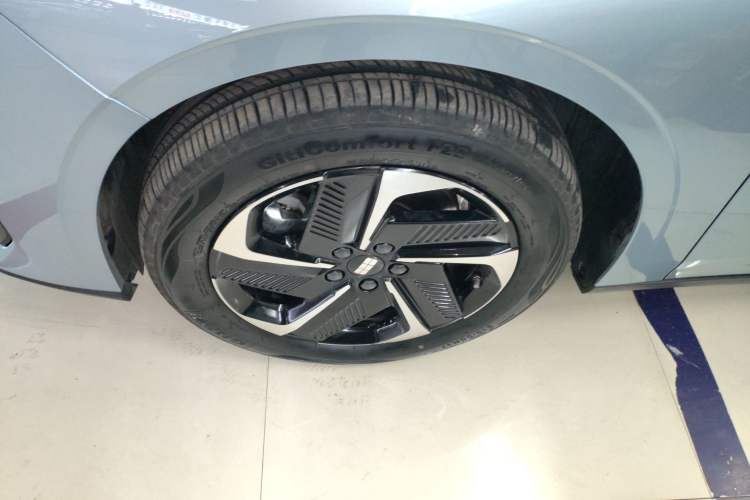 Used Geely Galaxy L6 2025 EM-i 140km Starship Edition Exterior 7