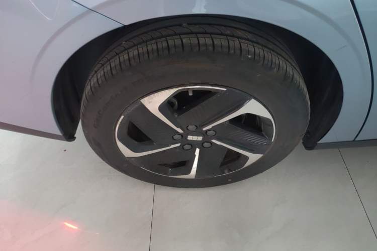 Used Geely Galaxy L6 2025 EM-i 140km Starship Edition Exterior 8