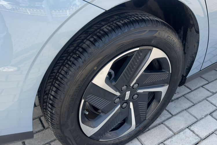 Used Geely Galaxy L6 2025 EM-i 140km Starship Edition Exterior 8