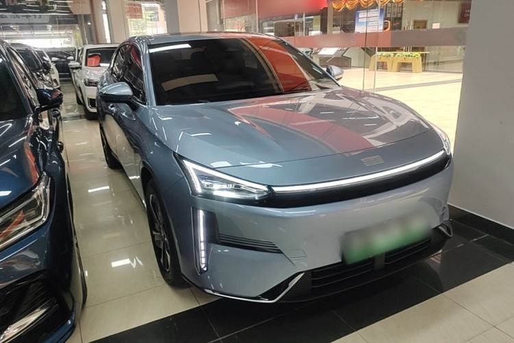 Used Geely Galaxy L6 2025 EM-i 140km Starship Edition Front Right 45 Deg