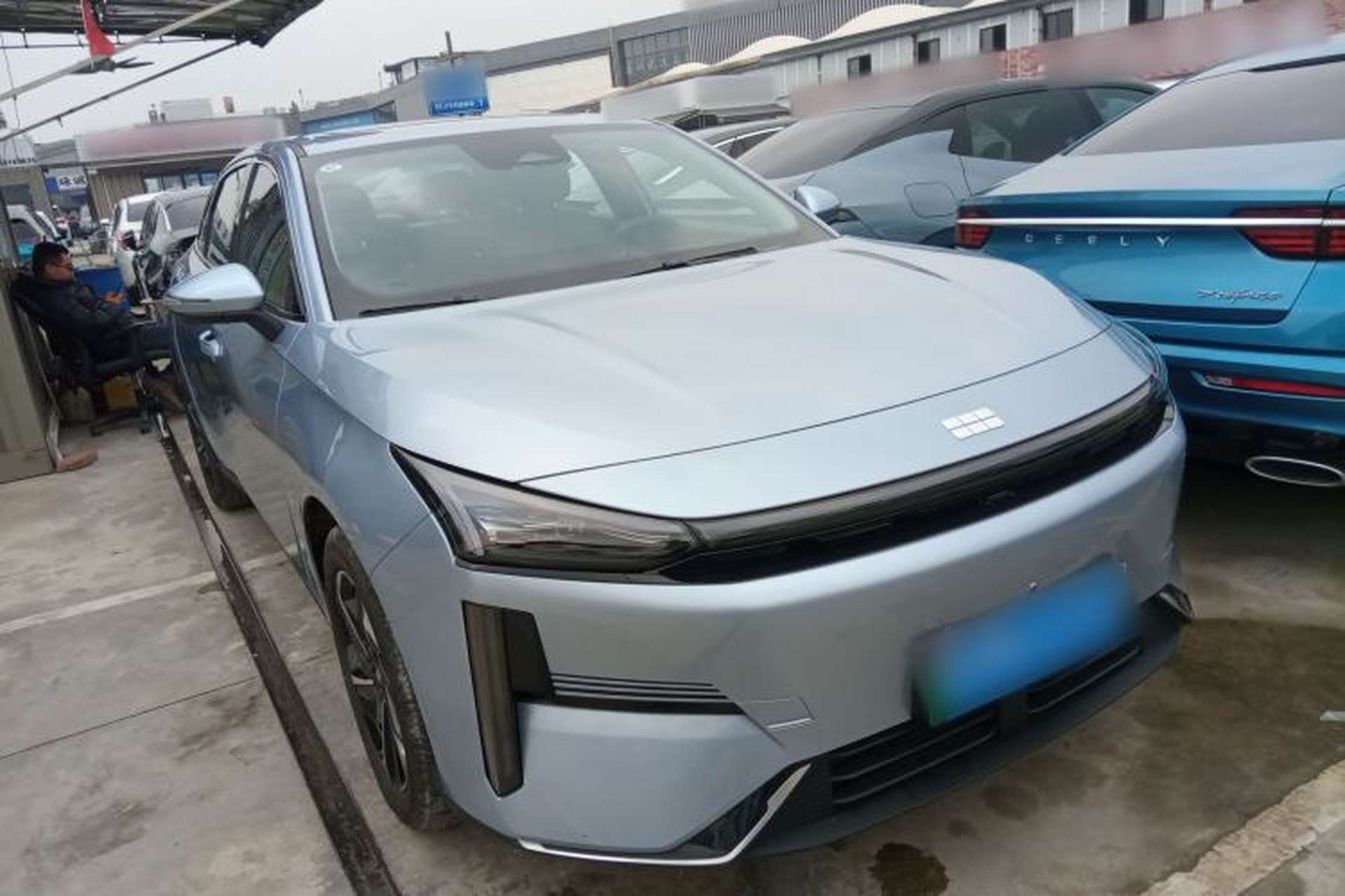 Used Geely Galaxy L6 2025 EM-i 140km Starship Edition Front Right 45 Deg