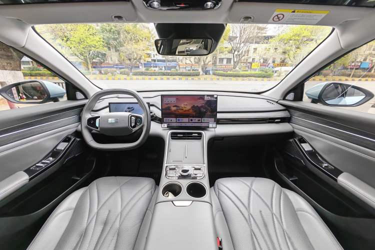 Used Geely Galaxy L6 2025 EM-i 140km Starship Edition Interior 1