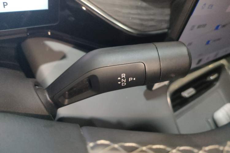 Used Geely Galaxy L6 2025 EM-i 140km Starship Edition Interior 1