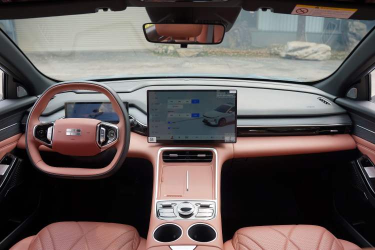 Used Geely Galaxy L6 2025 EM-i 140km Starship Edition Interior 1