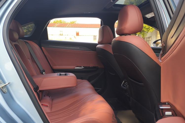 Used Geely Galaxy L6 2025 EM-i 140km Starship Edition Interior 14