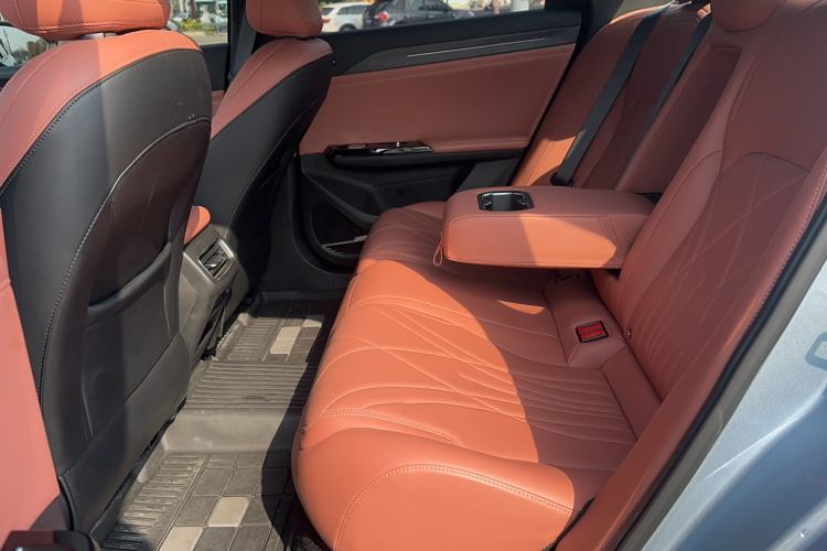 Used Geely Galaxy L6 2025 EM-i 140km Starship Edition Interior 2