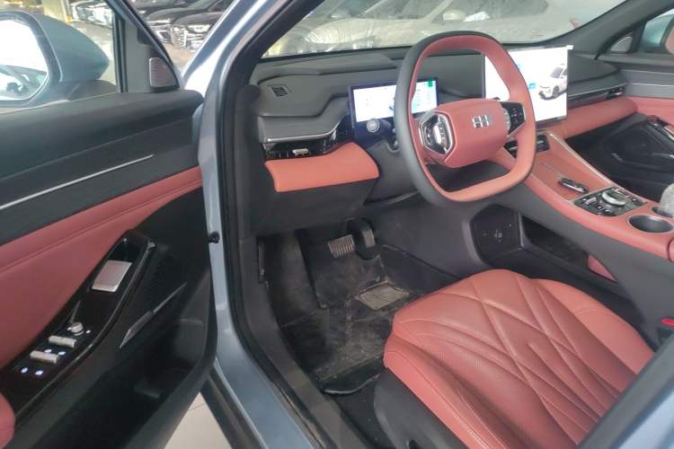Used Geely Galaxy L6 2025 EM-i 140km Starship Edition Interior 3