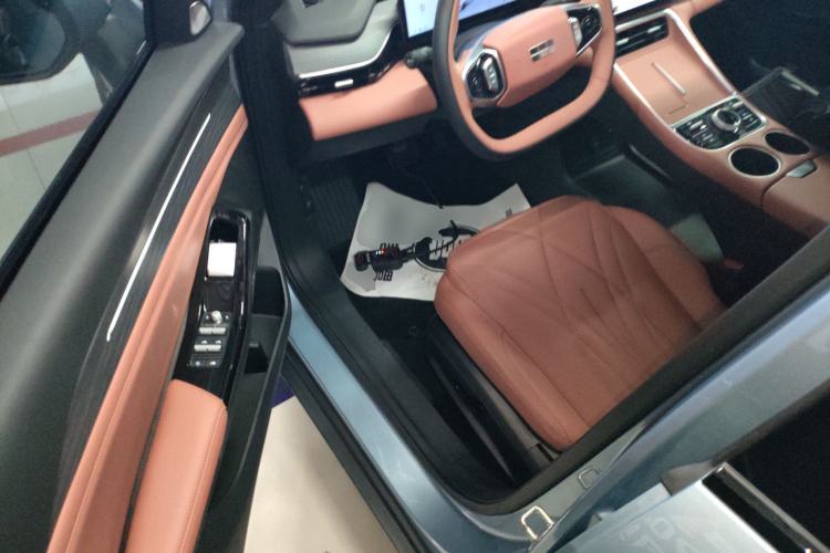 Used Geely Galaxy L6 2025 EM-i 140km Starship Edition Interior 3